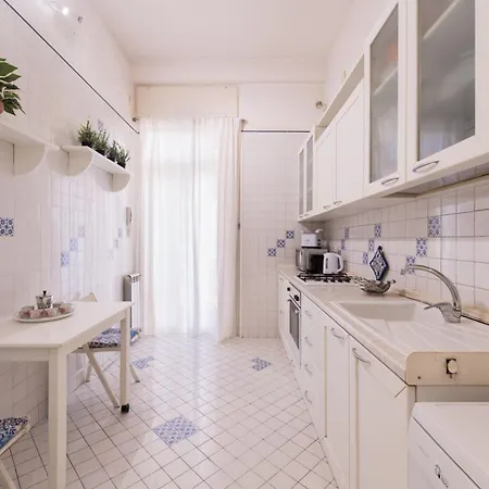 Grandi Residenze Napoli- Piazza Carita Con Vista * Neapol