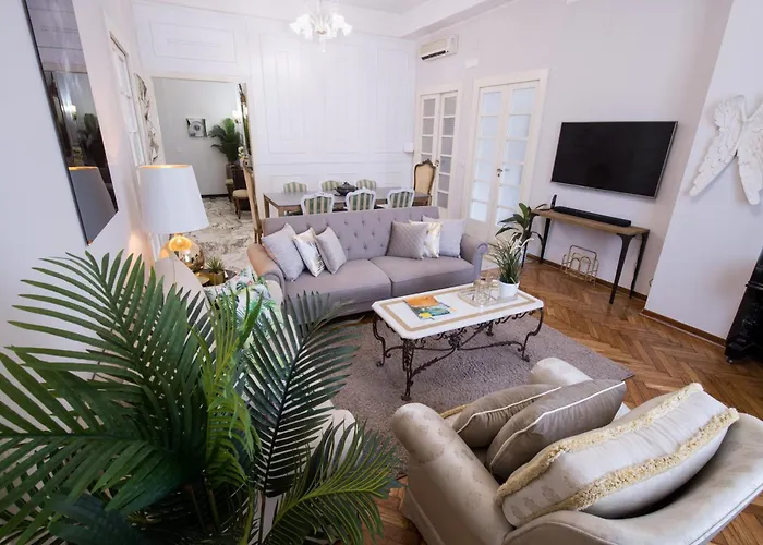 Grandi Residenze Napoli- Piazza Carita Con Vista Appartement Napels