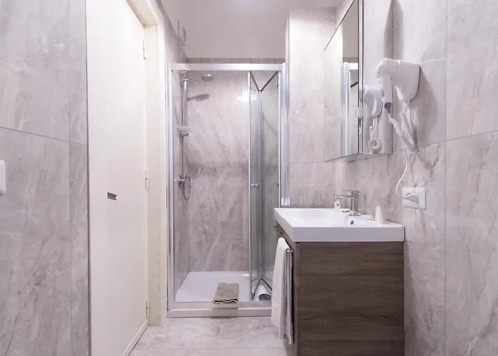 Grandi Residenze Napoli- Piazza Carita Con Vista Napels