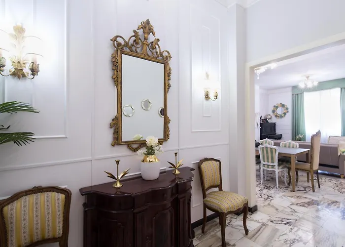 Appartement Grandi Residenze Napoli- Piazza Carita Con Vista Napels